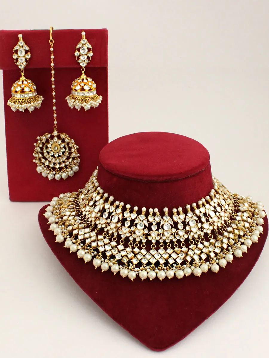 Aashvi Necklace Set