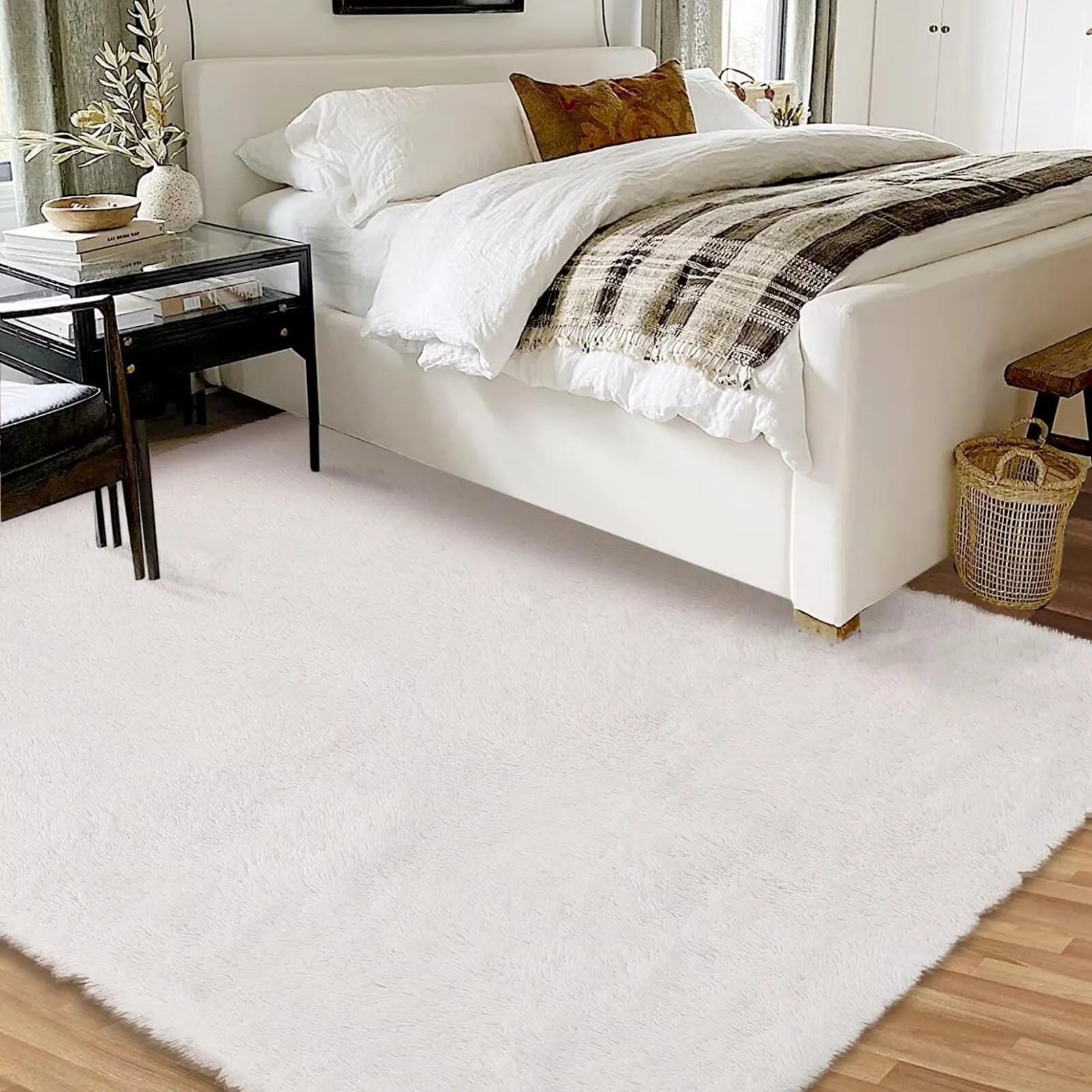 GARVEE 6×9 Area Rugs Shaggy Rug for Bedroom Fuzzy Rug Living Room Rugs Non-Slip Rug for Living Room Bedroom Dining Room Office Plush Rug,White